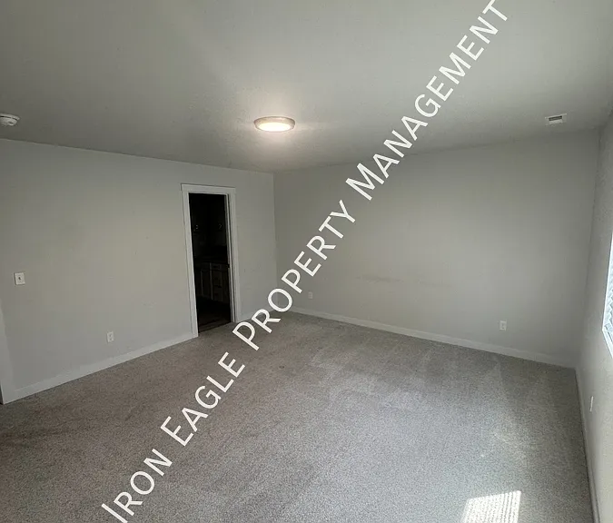 4363 W Sunny Cv — Photo 11