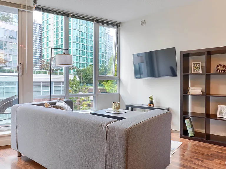 233 Robson St #508 — Photo 5