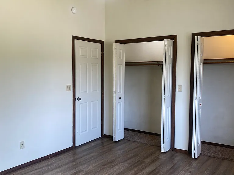 747 E Park St #A — Photo 16