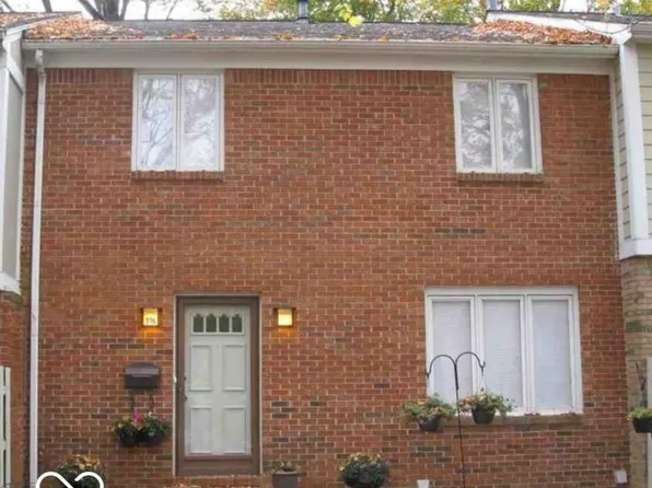 376 Aspen Dr, Carmel, IN 46032