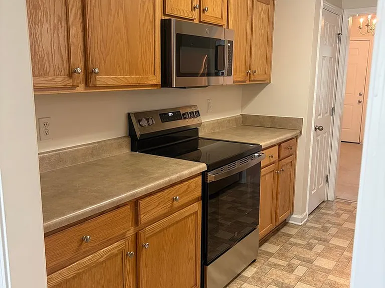 162 Alton Cir — Photo 24