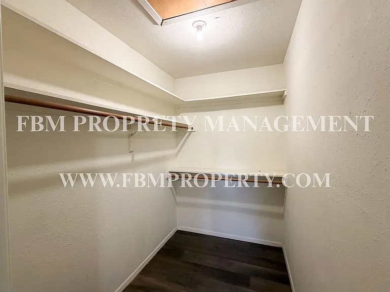 804 Biloxi - Cozy 2 Bedroom, 1 Bathroom Townhome in Ennis, TX! — Photo 7