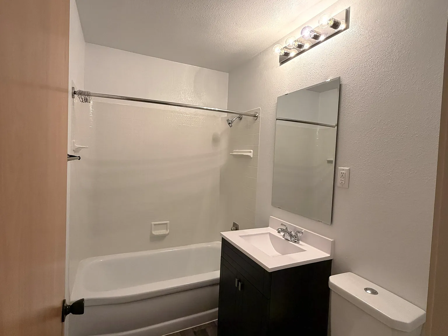 2 bed, 997 sqft, $995 — Photo 4
