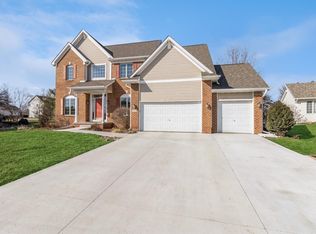 2913 Arrowwood Cir, Ames, IA 50014
