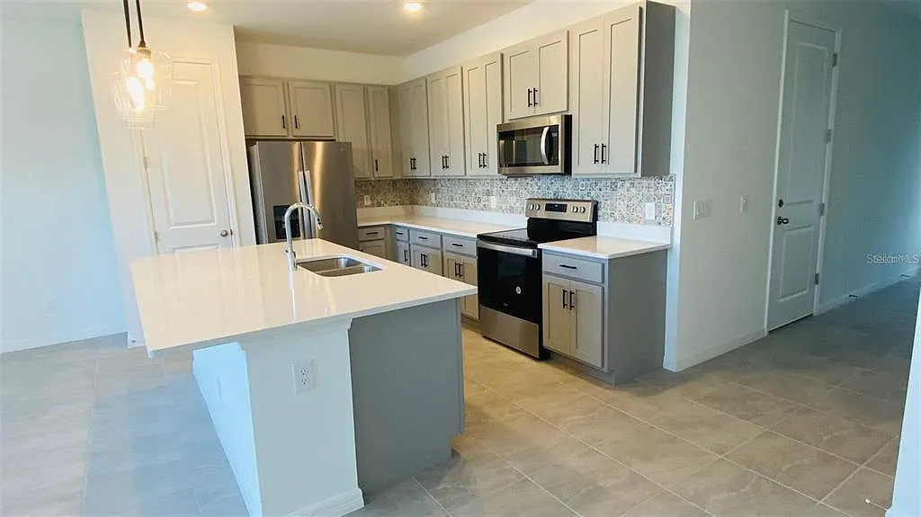 1621 Pelican Dr — Photo 4