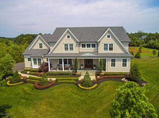 9 Berg Ct E, Middletown, NJ 07748