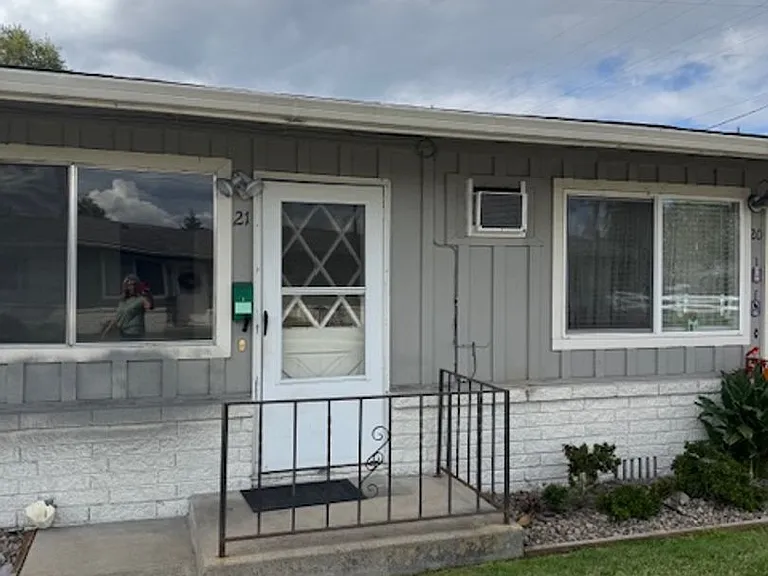 624 Berrydale Ave — Photo 3