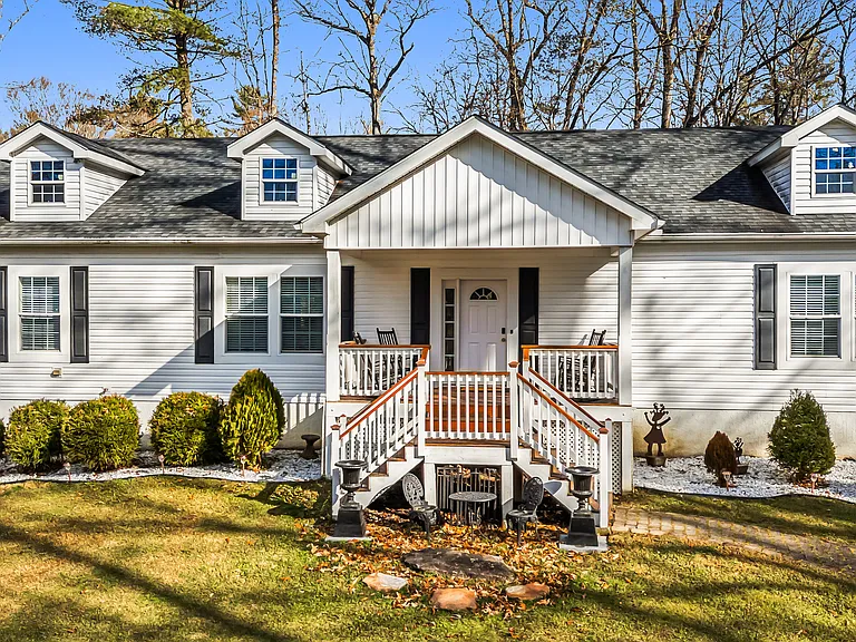 96 Rainbow Lake Dr — Photo 1