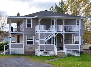 64 Veniot St, Edmundston, NB E3V1L4