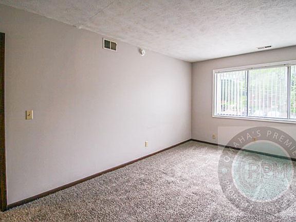 5th image of 1016 N 47th Ave #1016/17