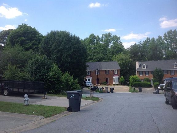 5th image of 905 Indian Lake Dr