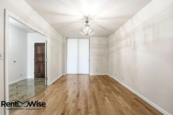 555 Laurel Ave #303 — Photo 21