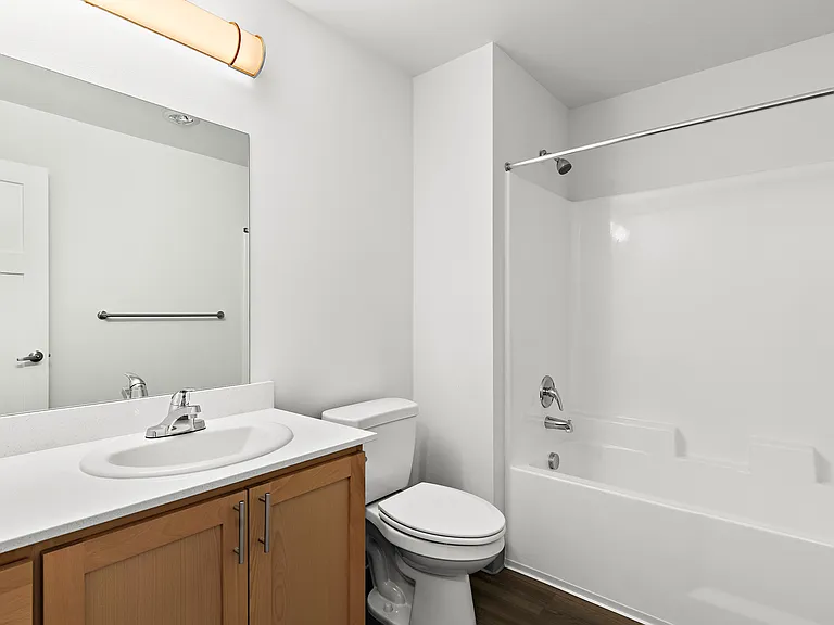 Norton Landing Apartments — Photo 34