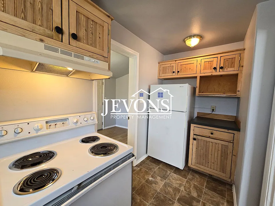 215 N Chestnut St Toppenish, WA 98948