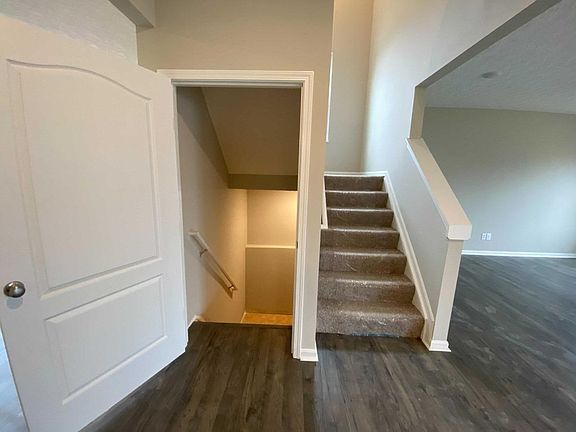 5th image of 1720 Welch Ln