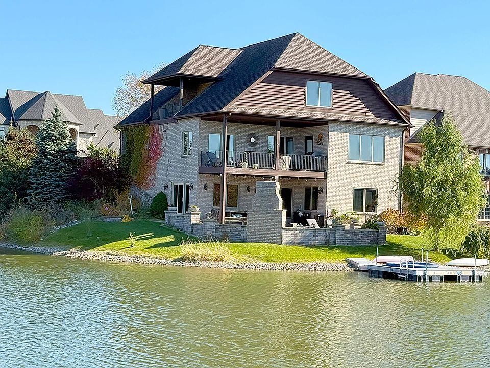 1st image of 10380 Doubletree Dr S