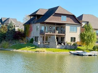 10380 Doubletree Dr S, Winfield, IN 46307