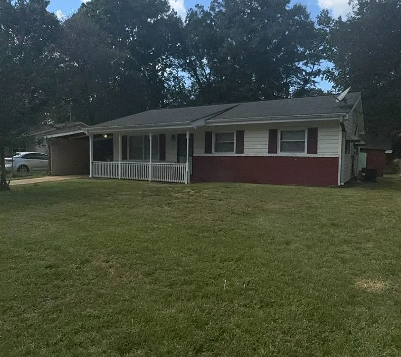 2119 Lamore Dr