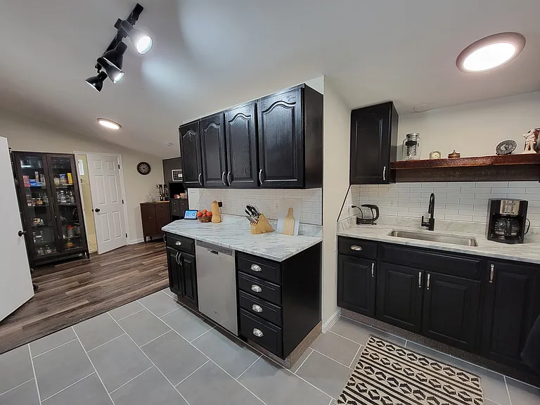 217 Pearl St #2 — Photo 28