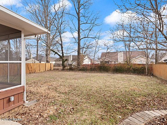 5th image of 3809 Glenwillow Way