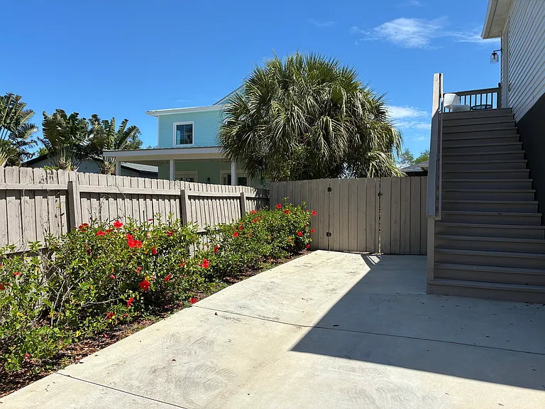 2651 1/2 Bayside Dr S — Photo 19