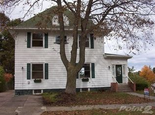 351 E Prospect St, Marquette, MI 49855