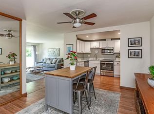 1033 Crestview Dr APT 308, Mountain View, CA 94040