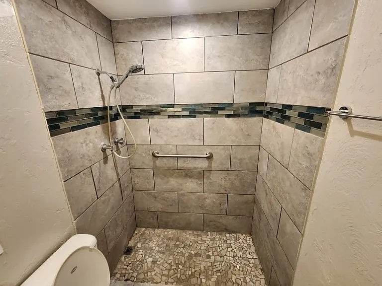 1216 Deneece Ter — Photo 11