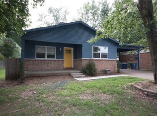 1201 NW 3rd St, Bentonville, AR 72712