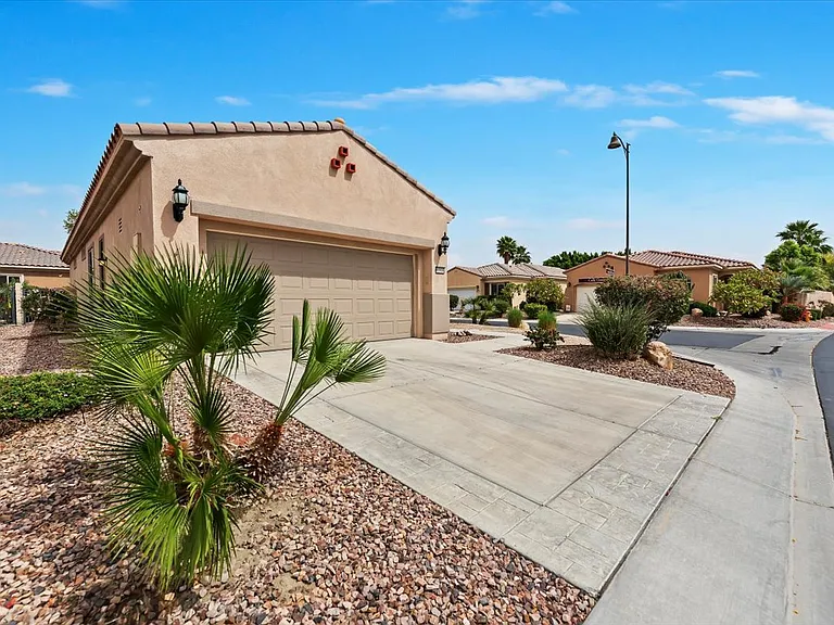81916 Avenida Del Toro — Photo 4