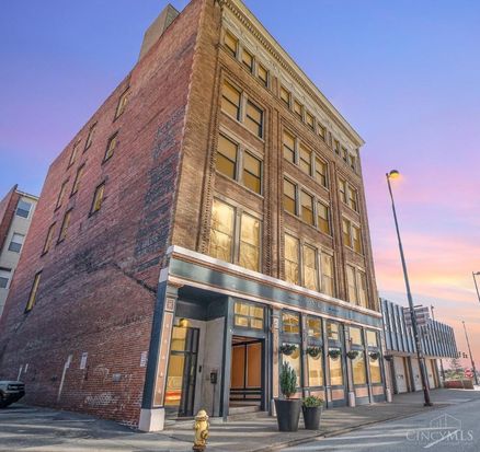 335 W 5th St APT 205, Cincinnati, OH 45202