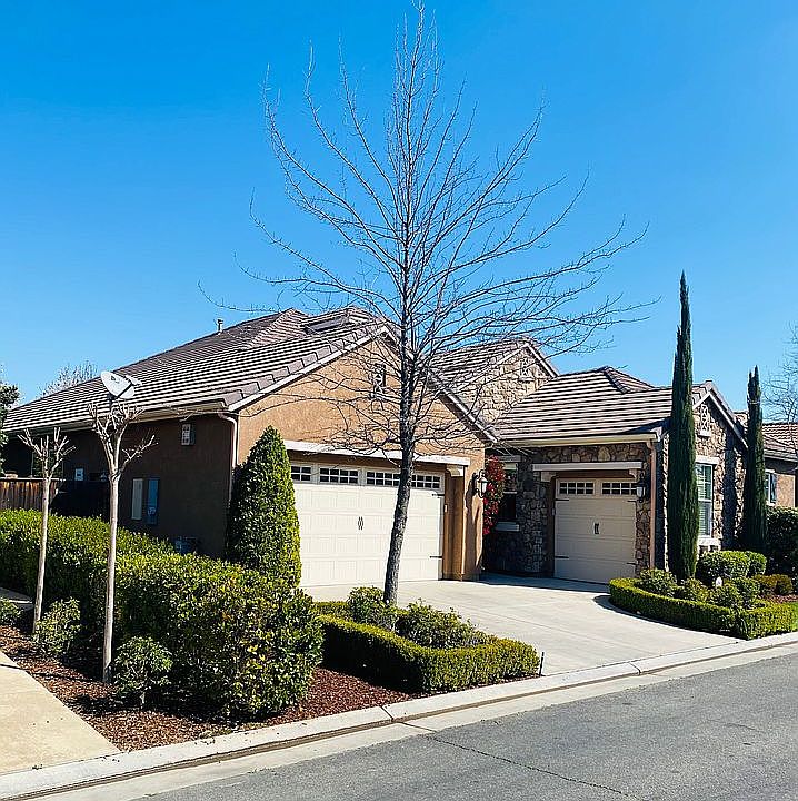 2nd image of 3553 Knightsbridge Ln