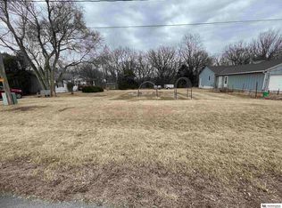 1916 Beaver Lake Blvd, Plattsmouth, NE 68048