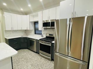 19-18 21st Rd #1F, Astoria, NY 11105