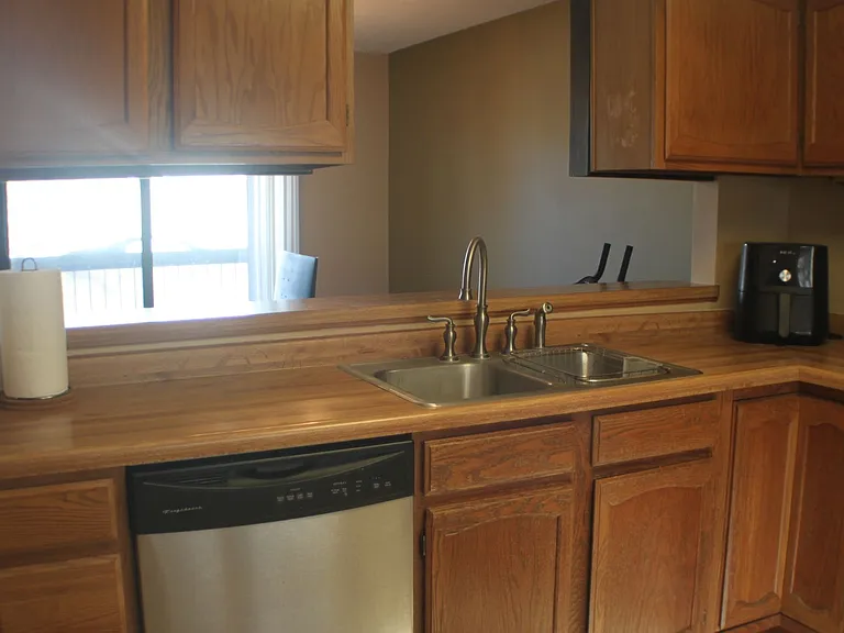 28 Elton Ridge Ct NW — Photo 8