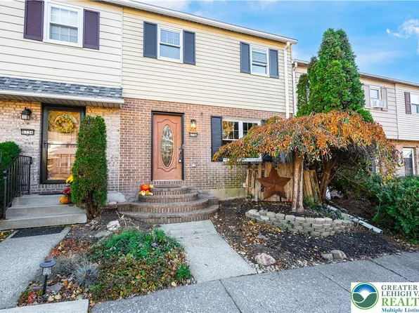 5736 Greens Dr, Allentown, PA 18106
