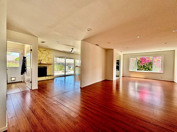 2nd image of 866 Sanford Ct