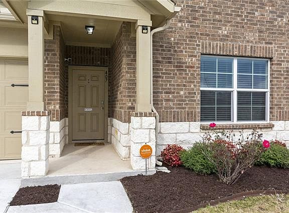 2nd image of 407 Camellia Dr