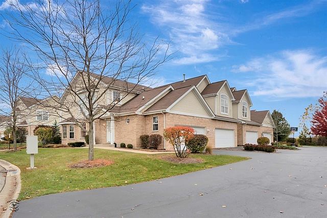 1st image of 16124 Hillcrest Cir