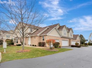 16124 Hillcrest Cir, Orland Park, IL 60467