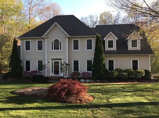 94 Country Ln, Hebron, CT 06248