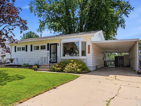 2nd image of 1851 Downing Ave
