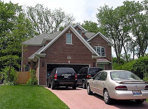 2nd image of 2630 Laurel Ln