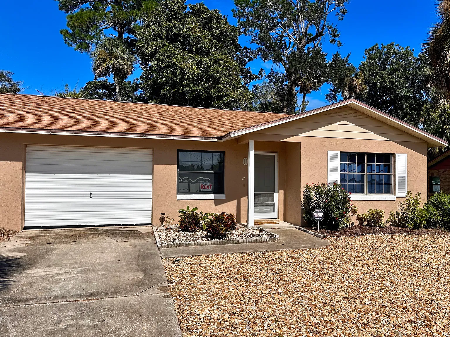 17 Pelican Dr — Photo 2