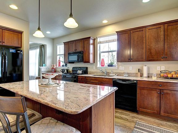3rd image of 10590 E 28th Pl