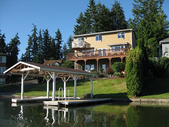 2nd image of 4721 Lakeridge Dr E