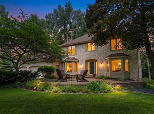 4031 Terrace Ln, Minnetonka, MN 55305