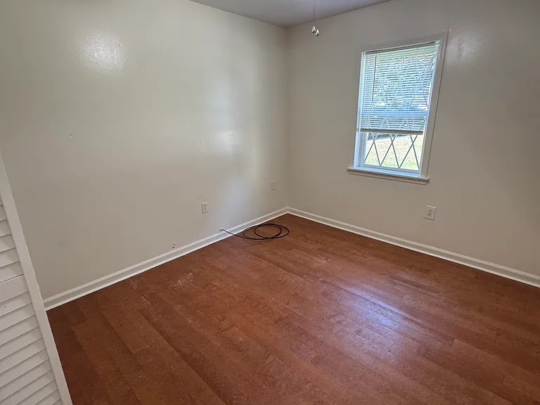 106 Cambell Ct — Photo 17