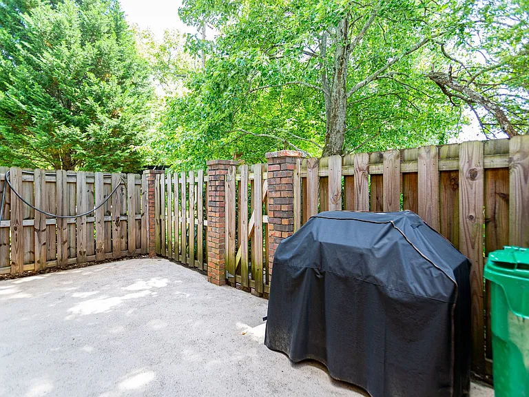 2446 Lehaven Dr — Photo 35