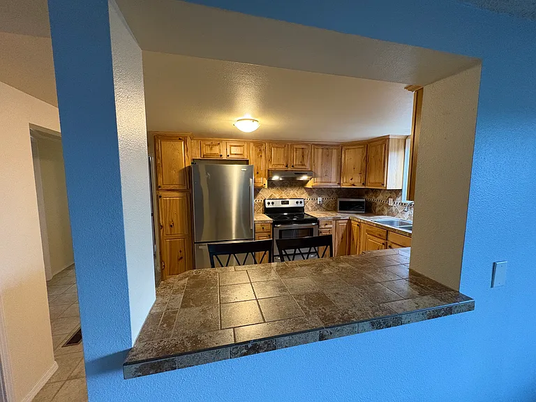 4138 W G St — Photo 6